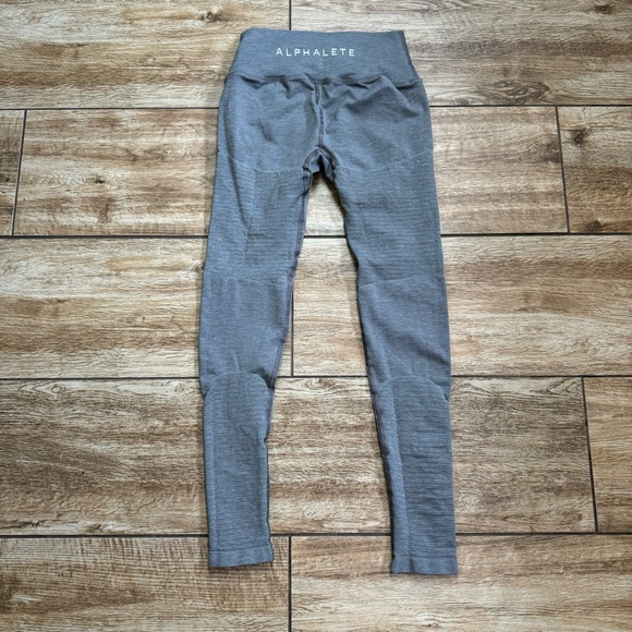 Alphalete Revival Leggings Size Medium Gray Full Length Leggings - Picture 3 of 13